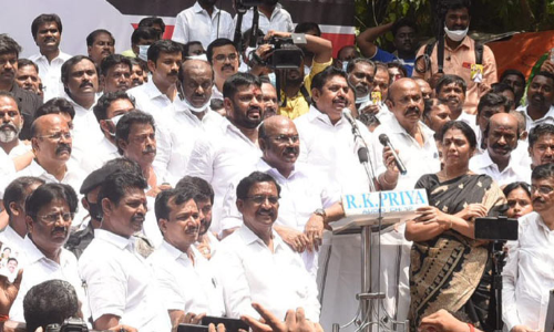 துரோகிகளை ஓட ஓட விரட்டியடிப்போம்-  எடப்பாடி பழனிசாமி ஆவேச பேச்சு