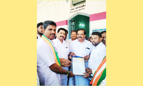 குடியாத்தத்தில் கோவை, பெங்களூர் செல்லும் அதிவேக விரைவு ரெயில்கள் நின்று செல்ல வேண்டும்