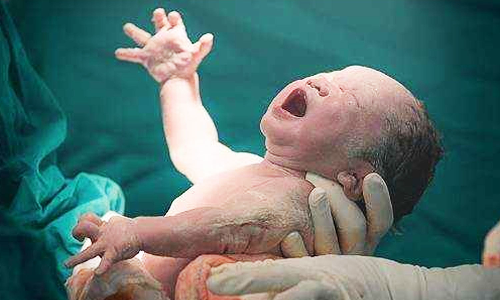 108 ஆம்புலன்சில் கர்ப்பிணிக்கு பெண் குழந்தை பிறந்தது