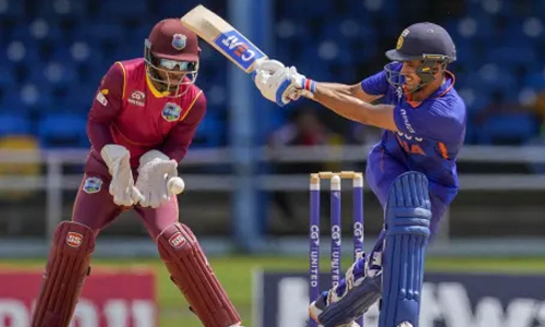 3வது ஒருநாள் கிரிக்கெட் போட்டி மழையால் பாதிப்பு- டக்வொர்த் லூயிஸ் விதிப்படி வெஸ்ட் இண்டீஸ் அணிக்கு 257 ரன்கள் இலக்கு