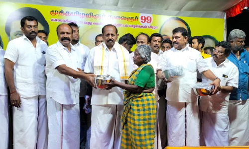 பொதுமக்களுக்கு நலத்திட்ட உதவிகளை அமைச்சர் வழங்கினார்