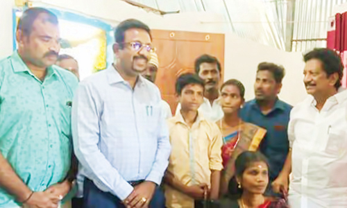 கலெக்டரின் முயற்சியால் மாற்றுத்திறனாளி பெண்ணுக்கு புதிய வீடு