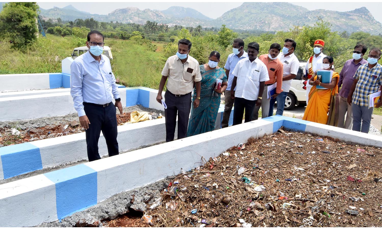 பர்கூர் ஊராட்சி ஒன்றியத்தில் ரூ. 1.7 கோடி மதிப்பில் வளர்ச்சி திட்டபணிகளை கலெக்டர் ஆய்வு பர்கூர் ஊராட்சி ஒன்றியத்தில் ரூ. 1.7 கோடி மதிப்பில் வளர்ச்சி திட்டபணிகளை கலெக்டர் ஆய்வு