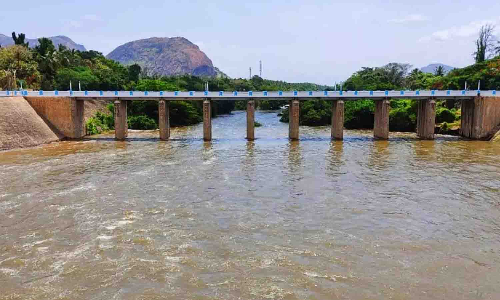 அமராவதி ஆற்றின் குறுக்கே தடுப்பணை - விவசாயிகள் எதிர்பார்ப்பு