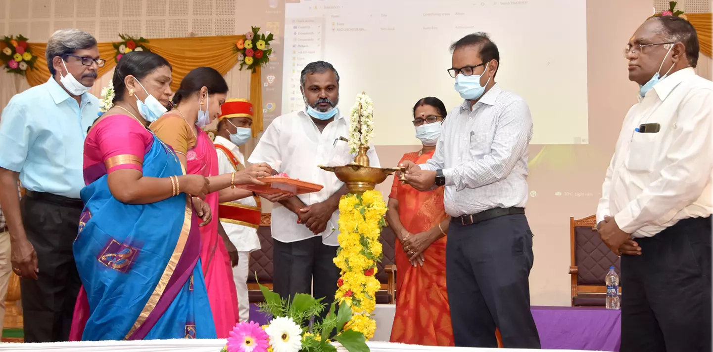 கிருஷ்ணகிரி மாவட்டத்தில்   8,368 பேருக்கு இலவச மின் இணைப்பு   கலெக்டர் தகவல்