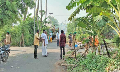 பொத்தனூர் பேரூராட்சியில் 2-ம் கட்ட ஒருங்கிணைந்த  தூய்மை பணி முகாம்