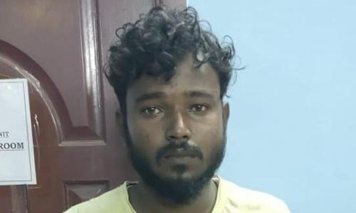 விழுப்புரம் பஸ் நிலையத்தில்  போதை பொருட்கள் பறிமுதல்