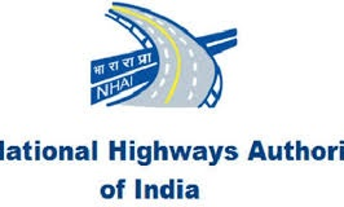 வேப்பூரில்  தேசிய நெடுஞ்சாலையில்  மேம்பால   பணி நிறுத்தம்