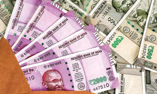 பாளையில் அடகு வியாபாரியிடம் நூதன முறையில்  ரூ. 70 ஆயிரம் மோசடி-வாலிபர் கைது