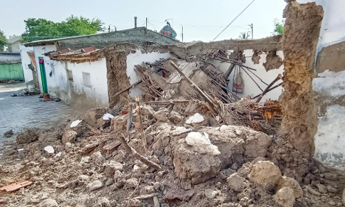 திருமங்கலம்: வீடு இடிந்து ஒருவர் காயம்