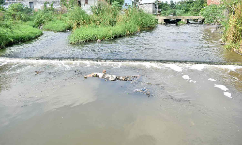ஒரு மணி நேரம் கொட்டி தீர்த்த  கனமழை