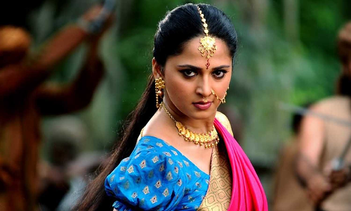 மீண்டும் உடல் எடையை அதிகரிக்கும் அனுஷ்கா?