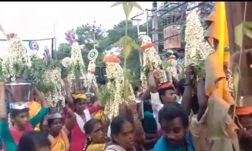 அம்மன் கோவிலில் மது எடுப்பு திருவிழா