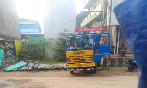 தக்கலை பழைய பஸ் நிலையம் பகுதியில் ஆக்கிரமிப்புகள் அகற்றம் - நகராட்சி நிர்வாகம் நடவடிக்கை