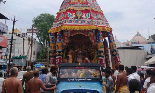 சிதம்பரம் கீழத்தெரு மாரியம்மன் கோவிலில் தீ மிதி உற்சவம்