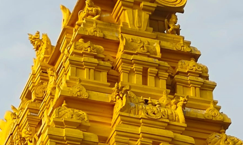 திருவெண்ணைநல்லூர் பகுதியில் மழை  இடி தாக்கியதில்  பெருமாள் கோவில் சிலைகள் சேதம்