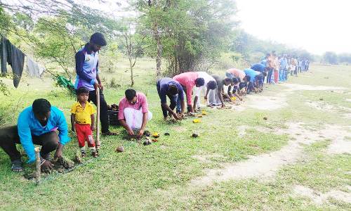வந்தவாசி அருகே 5 ஆயிரம் பனை விதைகளை நட்டு விழிப்புணர்வு