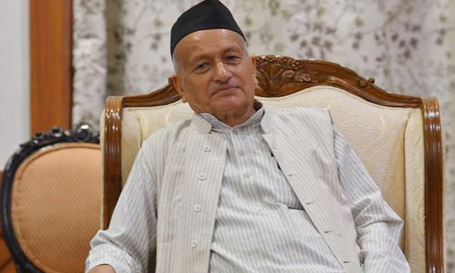 மும்பை பற்றி சர்ச்சை கருத்து கூறிய மகாராஷ்டிரா கவர்னர் மன்னிப்பு கோரினார்