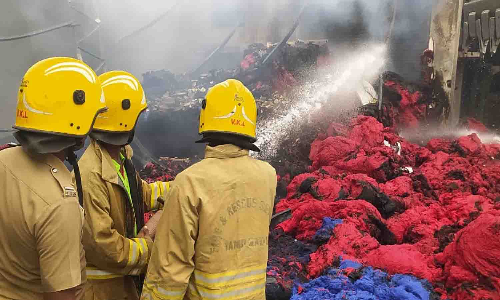 வெள்ளகோவில் அருகே நூல் மில்லில் தீ விபத்து