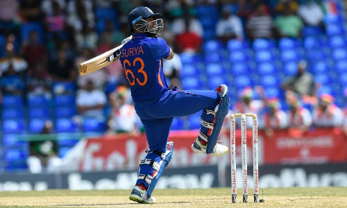 சூர்யகுமார் அதிரடி - 7 விக்கெட் வித்தியாசத்தில் இந்தியா அபார வெற்றி