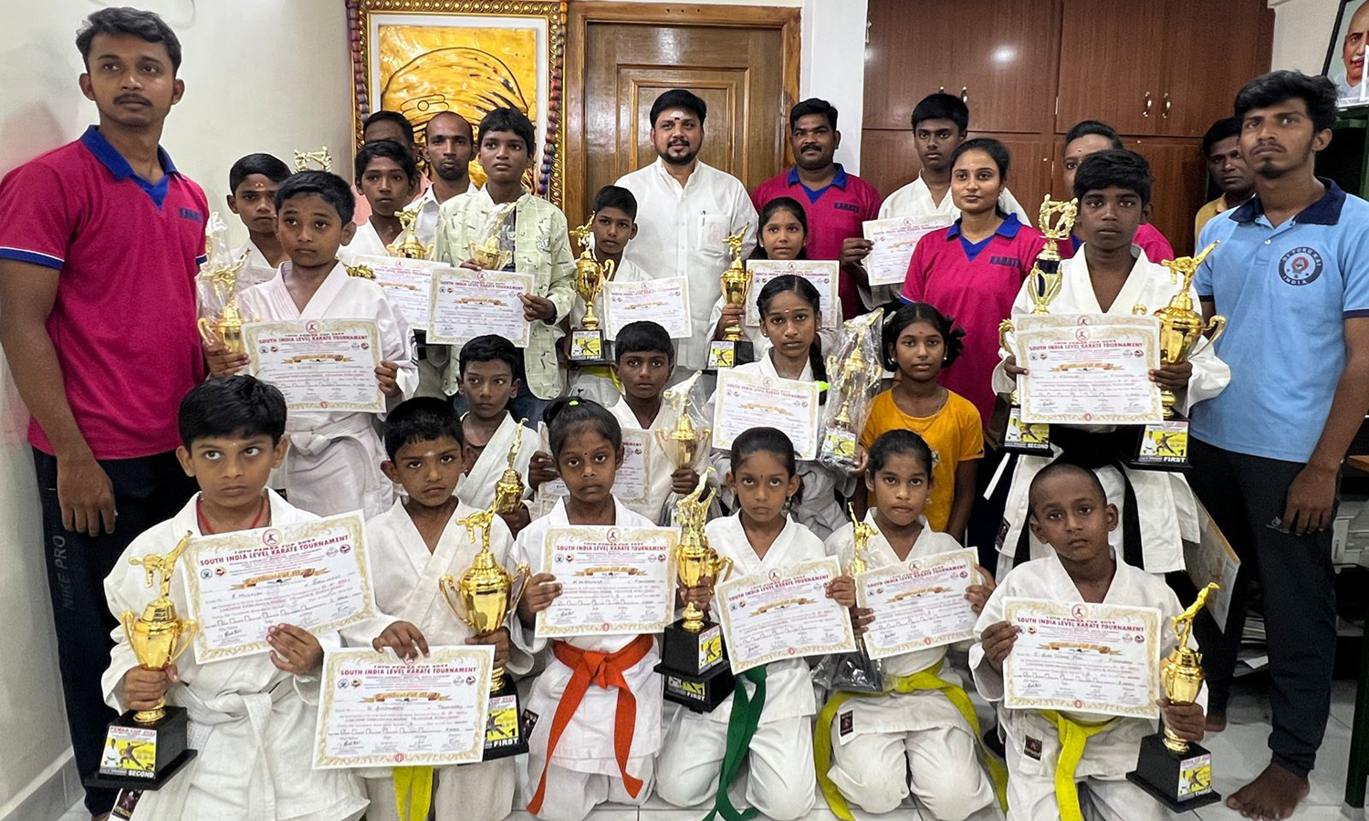 புதுவை மாணவர்கள் சாதனை புதுவை மாணவர்கள் சாதனை