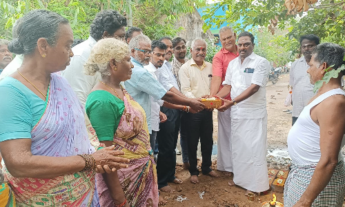 சிமெண்ட் சாலை அமைக்கும் பணி-அங்காளன் எம்.எல்.ஏ. தொடங்கி வைத்தார்