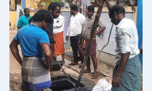 சுனாமி குடியிருப்பு கழிவுநீர்-தி.மு.க. சேவை மையம் சீரமைப்பு