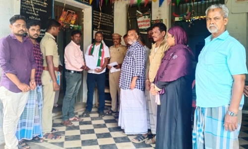 புதிதாக மின்மாற்றி அமைக்க எஸ்.டி.பி.ஐ. கட்சியினர் மனு