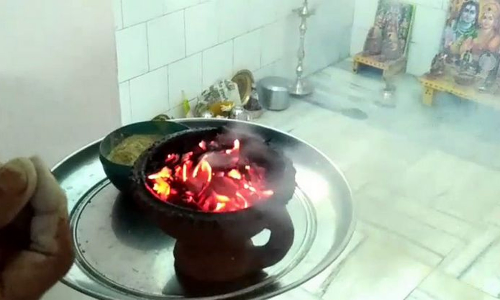 இல்லத்தை இனிதாக்கும் தூபம்