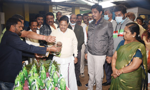 ஊட்டியில் மாலை நேர உழவர் சந்தை