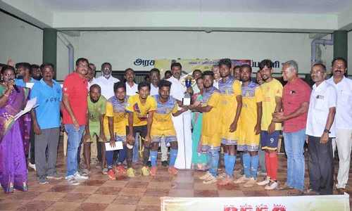 பல்லடத்தில் ஐவர் கால்பந்து போட்டியில் திருப்பூர் அணி  வெற்றி