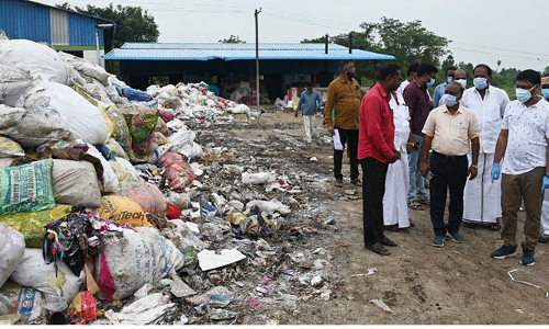 பிளாஸ்டிக் பைகளை வடிகால் வாய்க்காலில் போடுபவர்களிடம் விழிப்புணர்வு ஏற்படுத்த வேண்டும்:  கள்ளக்குறிச்சி  கலெக்டர் அறிவுறுத்தல்