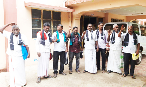 விவசாயிகள் ஆர்ப்பாட்டம்