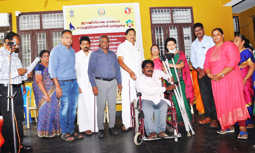 மன வளர்ச்சி குன்றிய குழந்தைகளுக்கு நலத்திட்ட உதவி