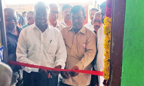 சந்திப்பு ரெயில் நிலையத்தில் குளிரூட்டப்பட்ட  காத்திருப்போர் அறை மீண்டும் திறப்பு