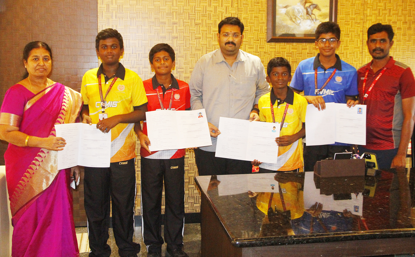 கிரிக்கெட் அணிக்கு மாணவர்கள் தேர்வு