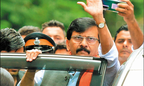 பத்ரா சால் முறைகேடு வழக்கில் சஞ்சய் ராவத்திடம் மேலும் 4 நாள் விசாரணை