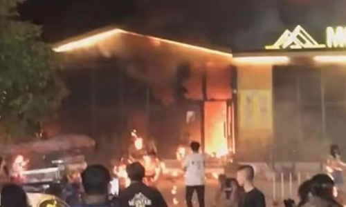 தாய்லாந்தில் இரவு விடுதியில் பயங்கர தீ விபத்து: 13 பேர் பலி- 40 பேர் காயம்