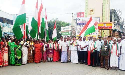 மத்திய அரசை கண்டித்து காங்கிரஸ் ஆர்ப்பாட்டம்