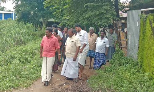 பெரியகுளத்தில் மழைநீர் பாதிப்பை தடுப்பது குறித்து ஆய்வு