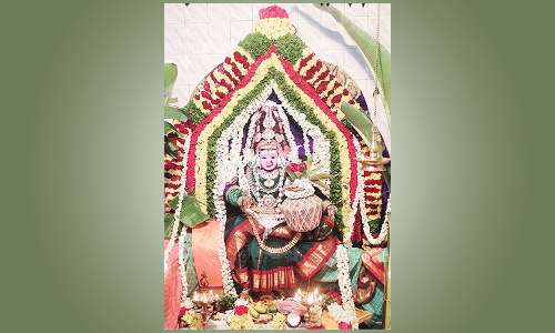 முத்து மாரியம்மன் கோவிலில் ஆடி வெள்ளி விழா