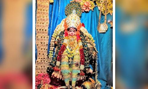 திருச்செந்தூர் துர்க்கை அம்மன் கோவிலில் ரூபாய் நோட்டுகளால் அம்மனுக்கு அலங்காரம்