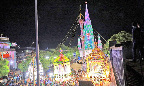 தெற்கு கள்ளிகுளம்  பரிசுத்த அதிசய பனிமாதா அலங்கார தேர் பவனி