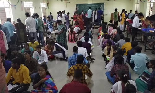 குமாரபாளையம் அரசு கல்லூரியில் கலந்தாய்வு மூலம் 158 மாணவ-மாணவிகள் சேர்க்கை