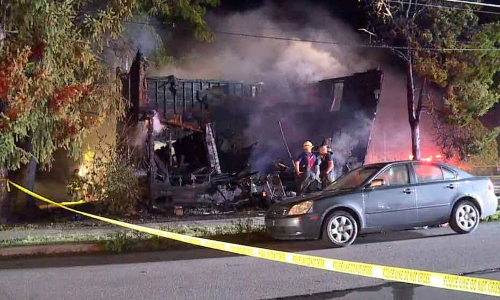 அமெரிக்காவில் ஒரே குடும்பத்தைச் சேர்ந்த 10 பேர் உடல் கருகி பலி