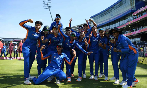 காமன்வெல்த் மகளிர் டி20 கிரிக்கெட்- இறுதி போட்டிக்கு இந்தியா தகுதி