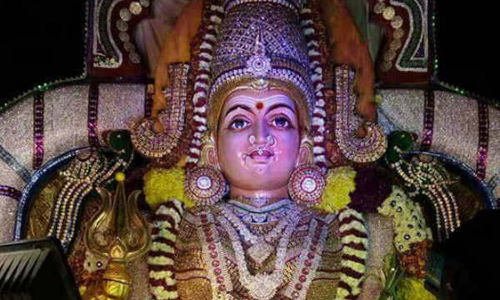 கவலைகளைக் கரைப்பாள் கரூர் மாரியம்மன்