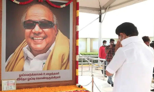 கருணாநிதி நினைவு தினம்- முதல்வர் மு.க.ஸ்டாலின் தலைமையில் இன்று அமைதி ஊர்வலம்