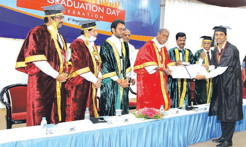 391 மாணவ, மாணவிகளுக்கு பட்டமளிப்பு  முதல்-அமைச்சர் ரங்கசாமி வழங்கினார்