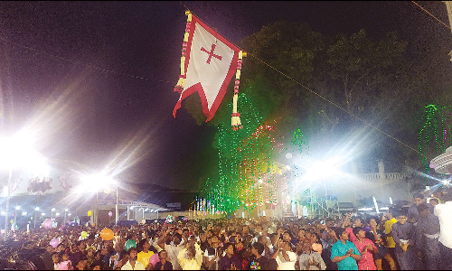 வடக்கன்குளம் பரிசுத்த புதுமை பரலோக அன்னை ஆலய திருவிழா கொடியேற்றம்